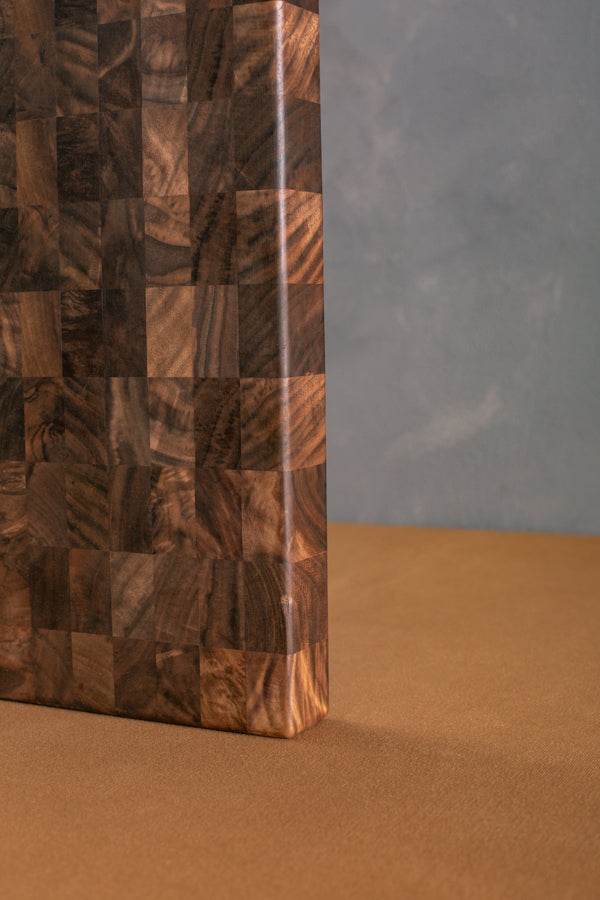 custom end grain cutting board detail